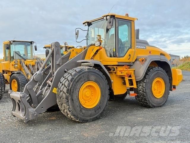 Volvo L120H Gumikerekes homlokrakodók