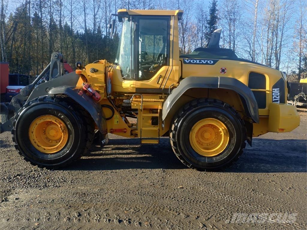 Volvo L120H Gumikerekes homlokrakodók
