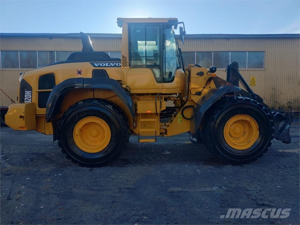 Volvo L120H Gumikerekes homlokrakodók