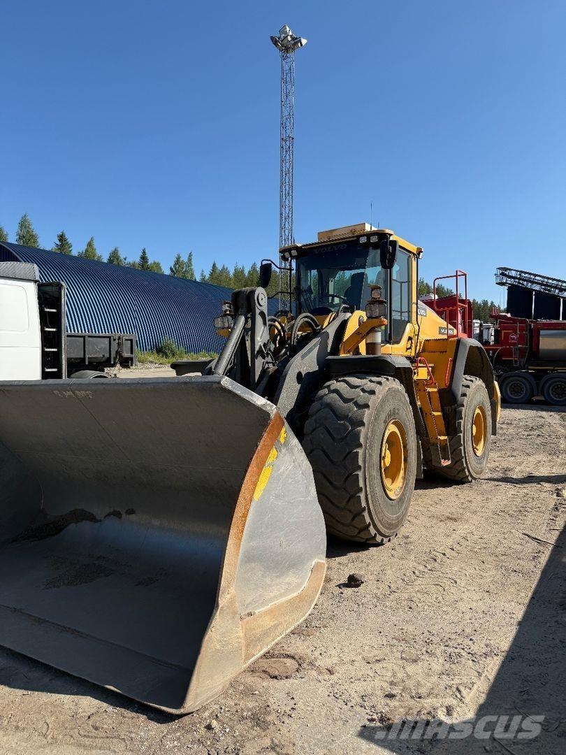Volvo L180h Gumikerekes homlokrakodók
