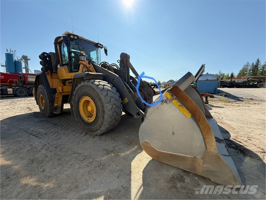 Volvo L180h Gumikerekes homlokrakodók