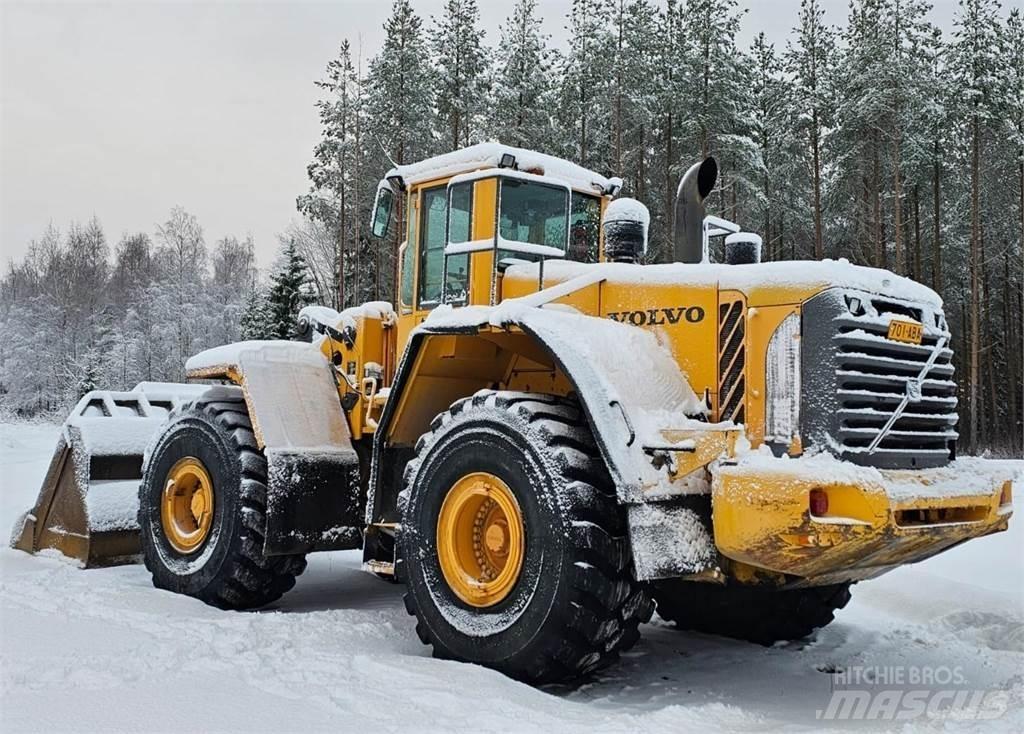 Volvo L220E Gumikerekes homlokrakodók