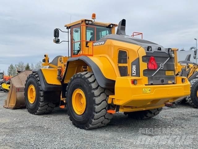 Volvo L250H Gumikerekes homlokrakodók