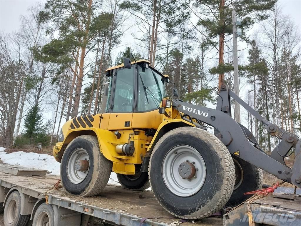 Volvo L40 Gumikerekes homlokrakodók