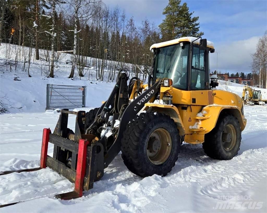 Volvo L40B Gumikerekes homlokrakodók