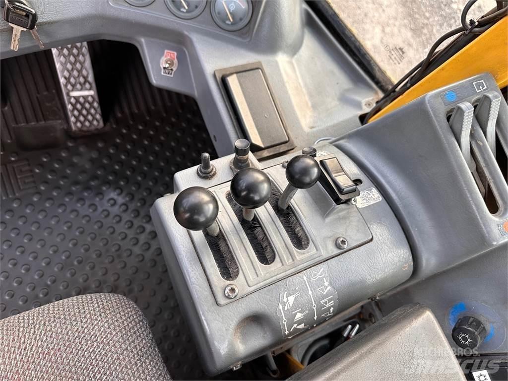 Volvo L50B Gumikerekes homlokrakodók