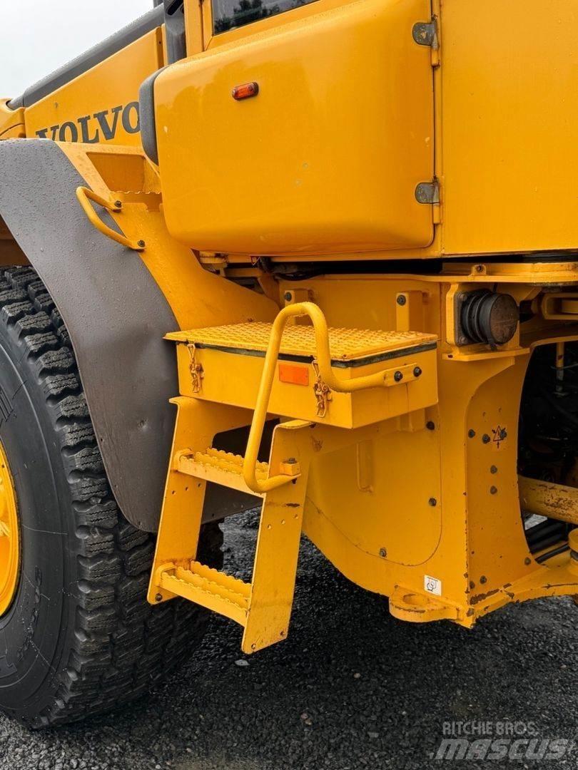 Volvo L60E Gumikerekes homlokrakodók
