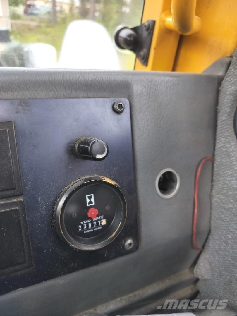 Volvo L70C Gumikerekes homlokrakodók