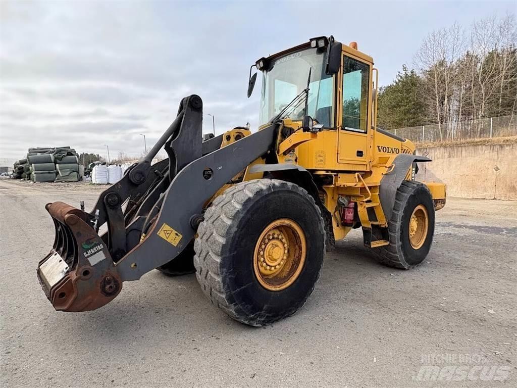 Volvo L90E Gumikerekes homlokrakodók