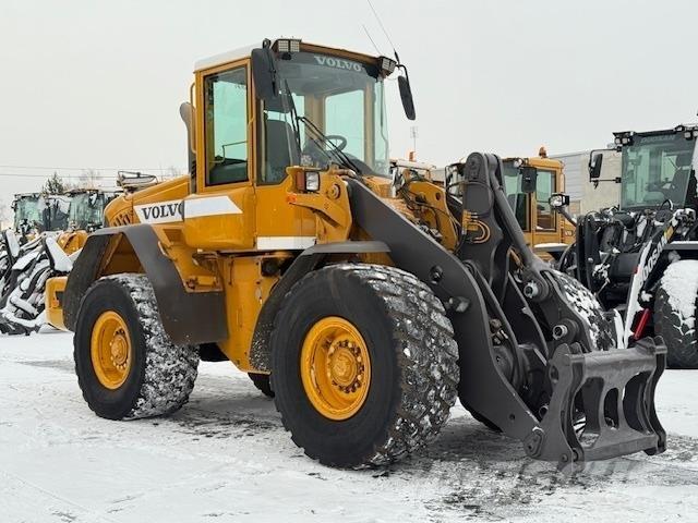 Volvo L90E Gumikerekes homlokrakodók