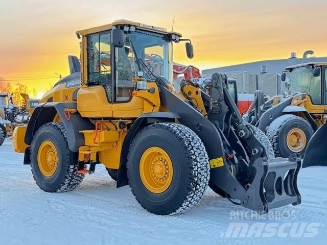 Volvo L90H Gumikerekes homlokrakodók