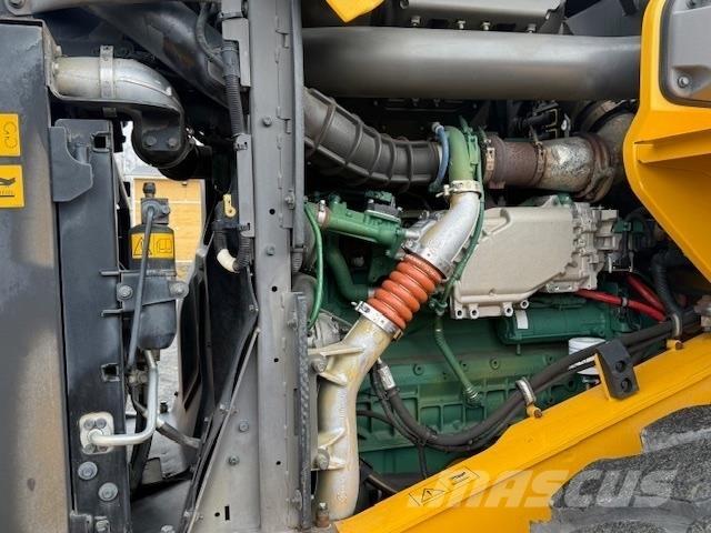 Volvo L90H Gumikerekes homlokrakodók