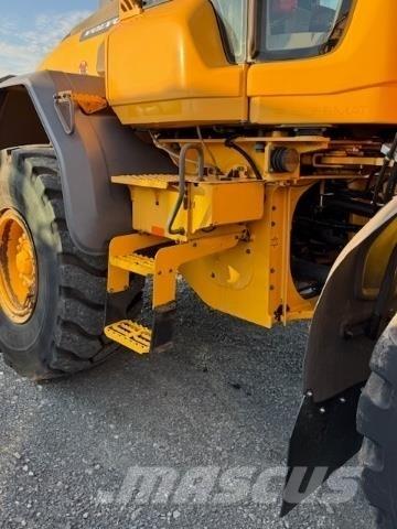 Volvo L90H Gumikerekes homlokrakodók