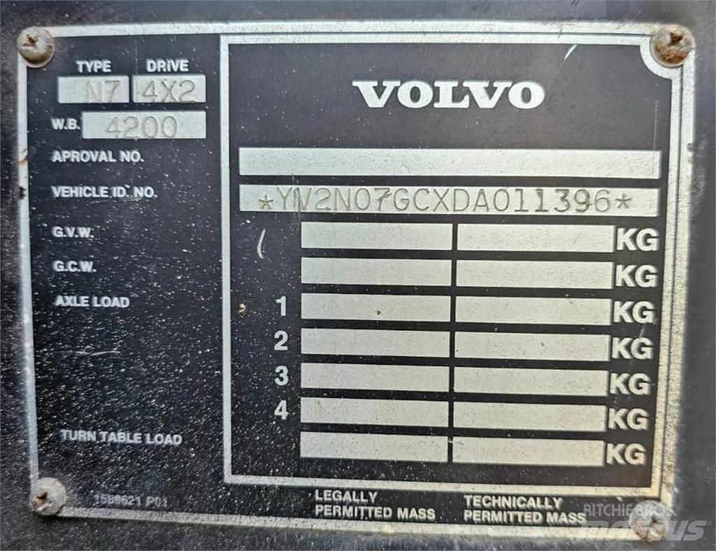 Volvo N7 6x2 Darus teherautók