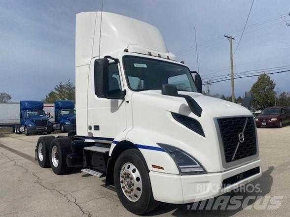 Volvo VNL64T300 Nyergesvontatók