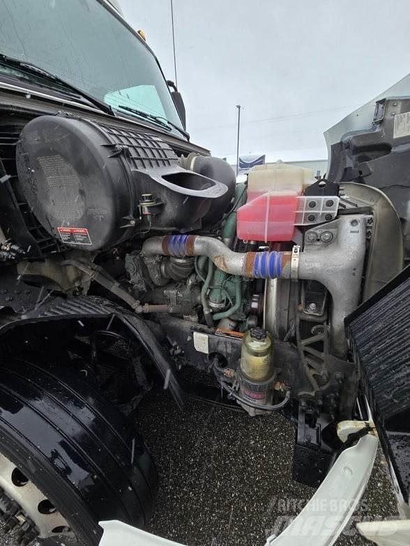 Volvo VNR64T300 Nyergesvontatók