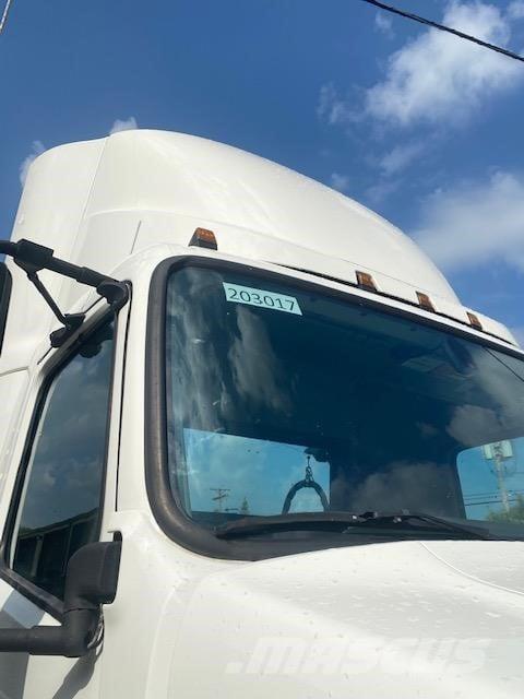 Volvo VNR64T300 Nyergesvontatók