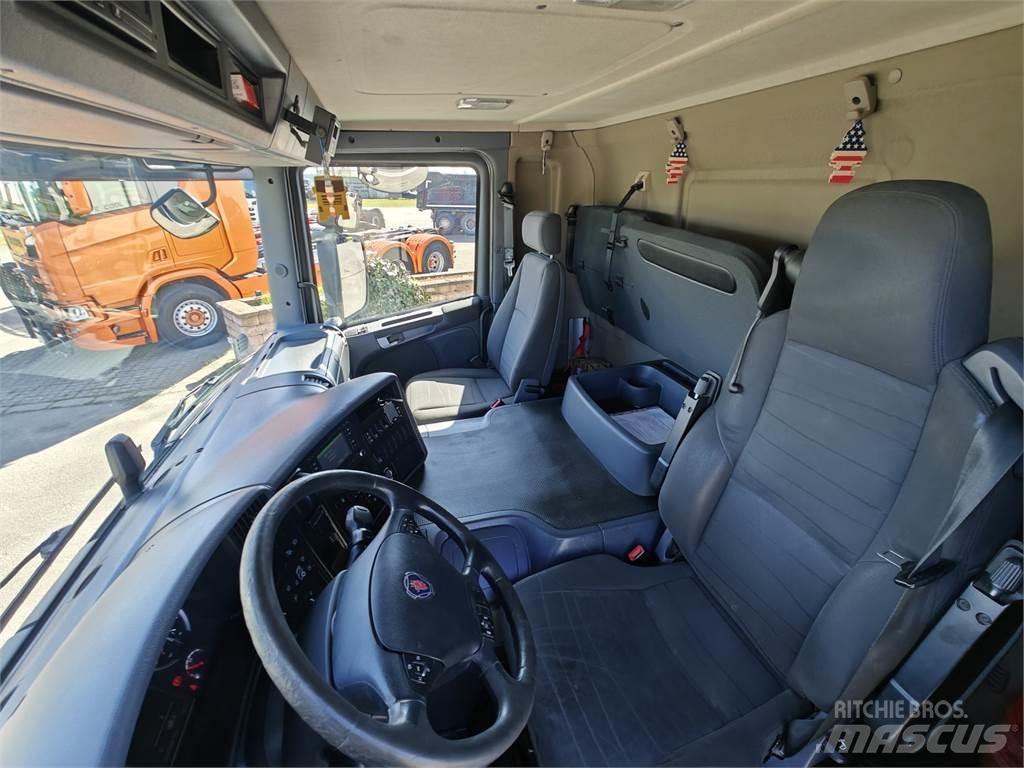 Scania P280 Dobozos teherautók
