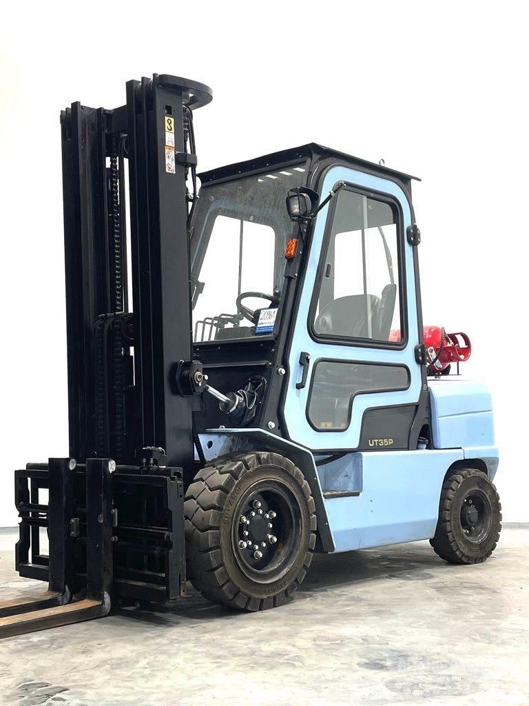 Hyster UT35P Gázüzemű targoncák