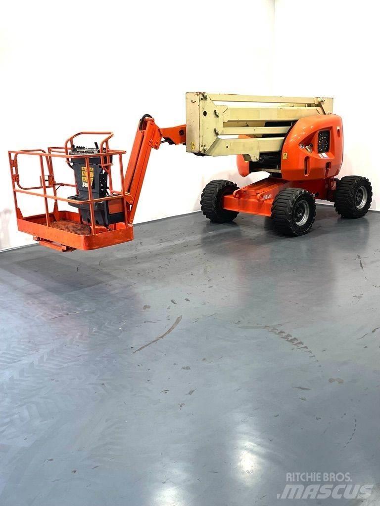 JLG 450AJ Karos emelők