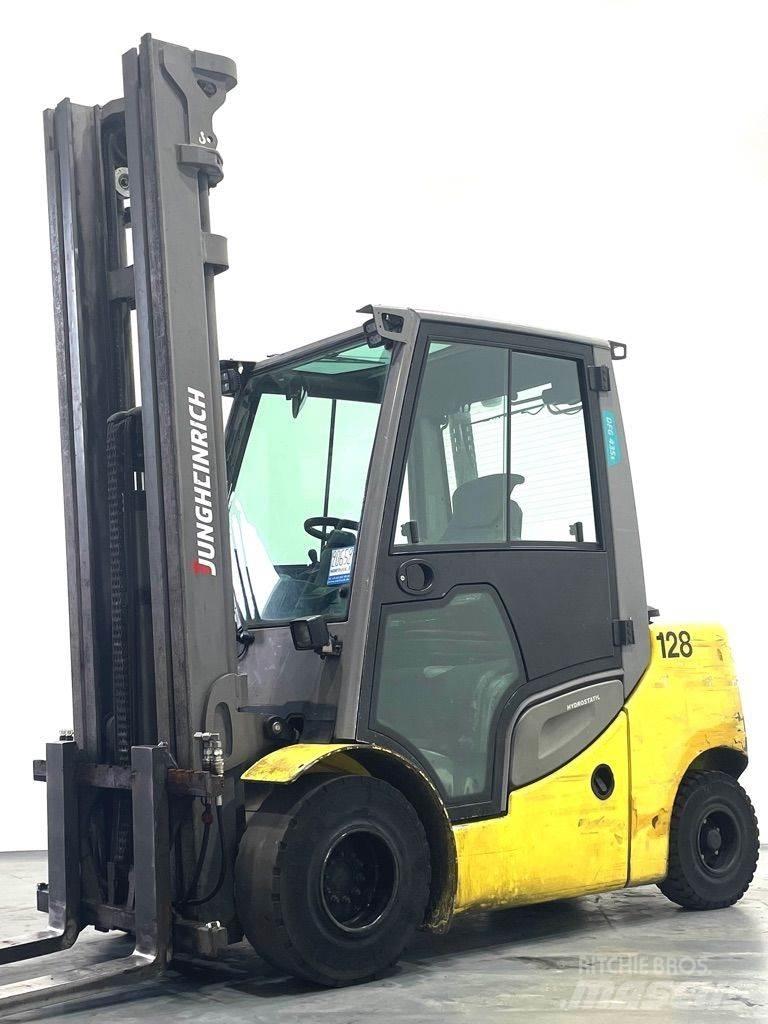 Jungheinrich DFG 435s Dízel targoncák