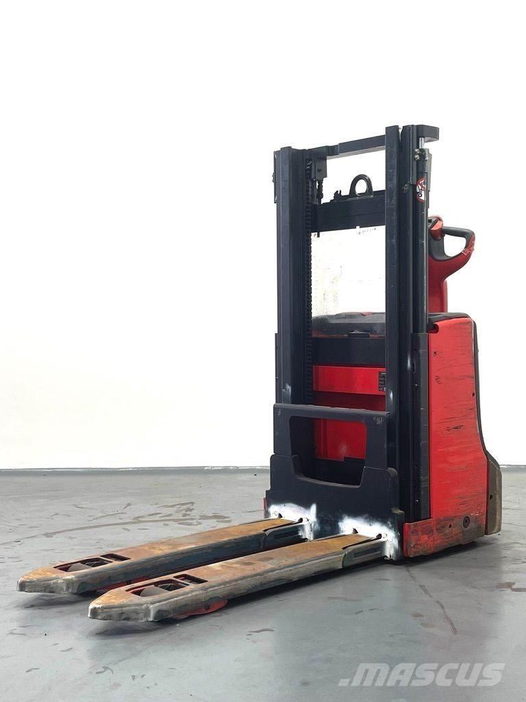 Linde D06-1160 Gyalogkíséretű targonca