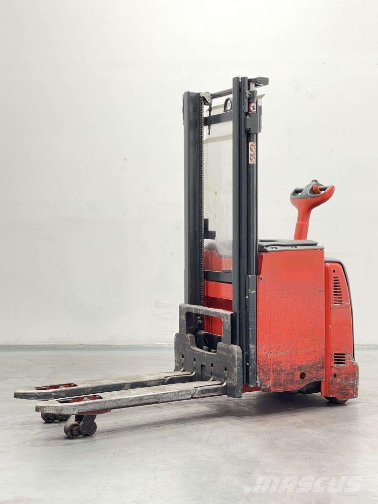Linde D12-133 Gyalogkíséretű targonca