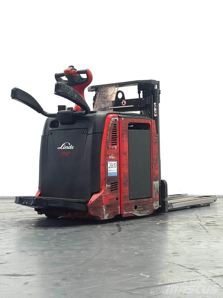 Linde D12AP-133 Gyalogkíséretű targonca