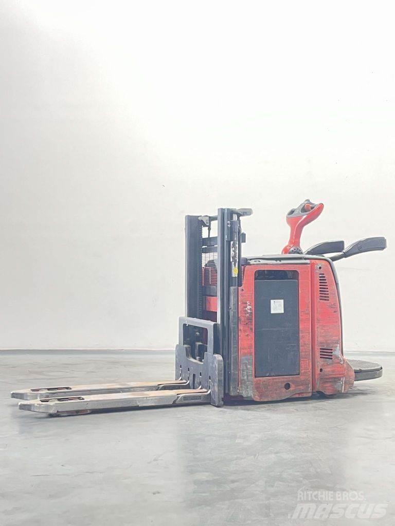 Linde D12AP-133 Gyalogkíséretű targonca