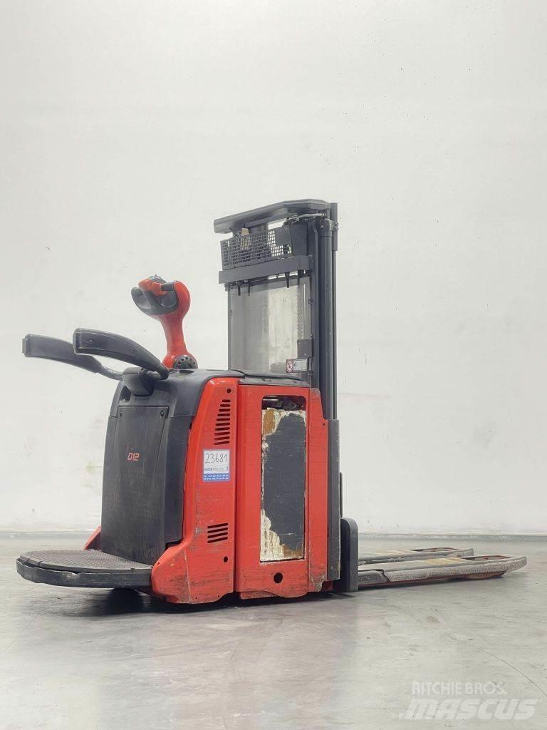 Linde D12AP-133 Gyalogkíséretű targonca