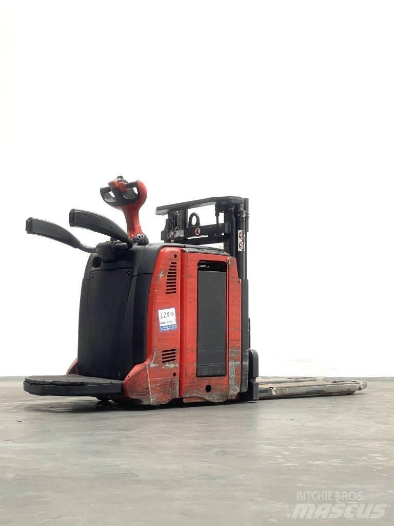 Linde D12HPAP Gyalogkíséretű targonca