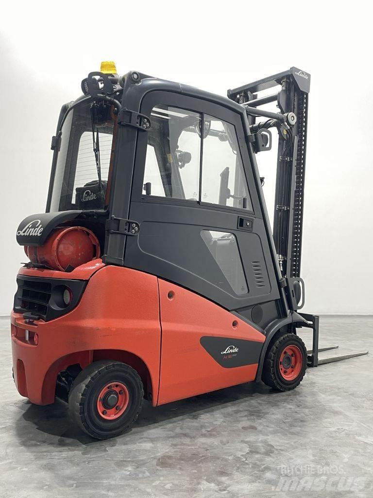 Linde H16T-01-391 Gázüzemű targoncák