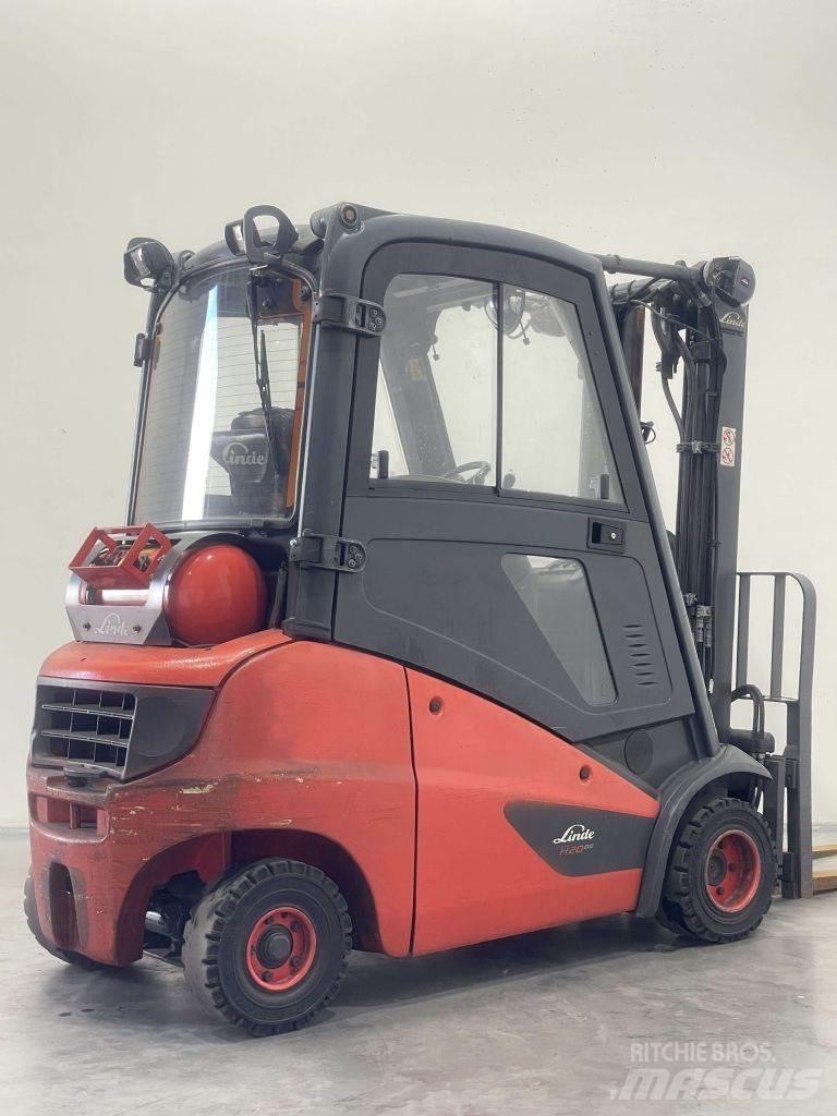 Linde H20T-01-391 Gázüzemű targoncák