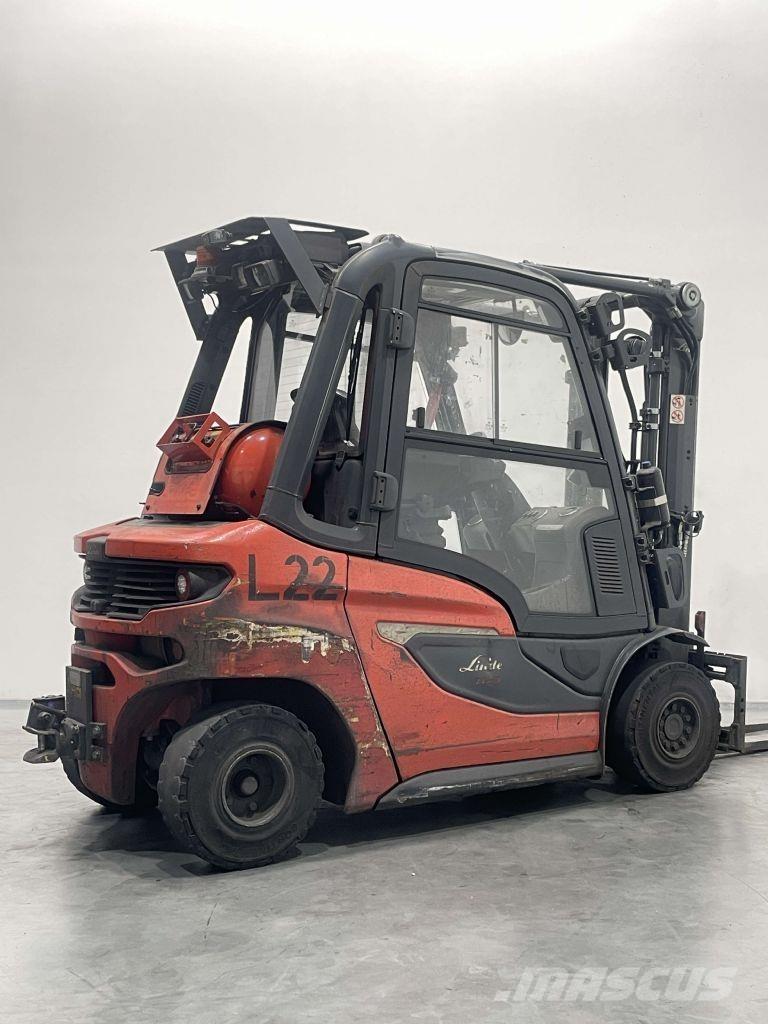 Linde H25T-01-1202 Gázüzemű targoncák