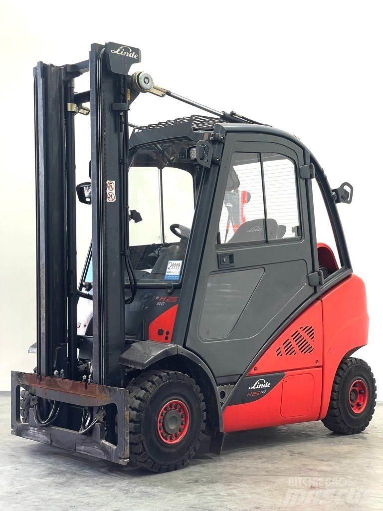 Linde H25T-392-EVO Gázüzemű targoncák