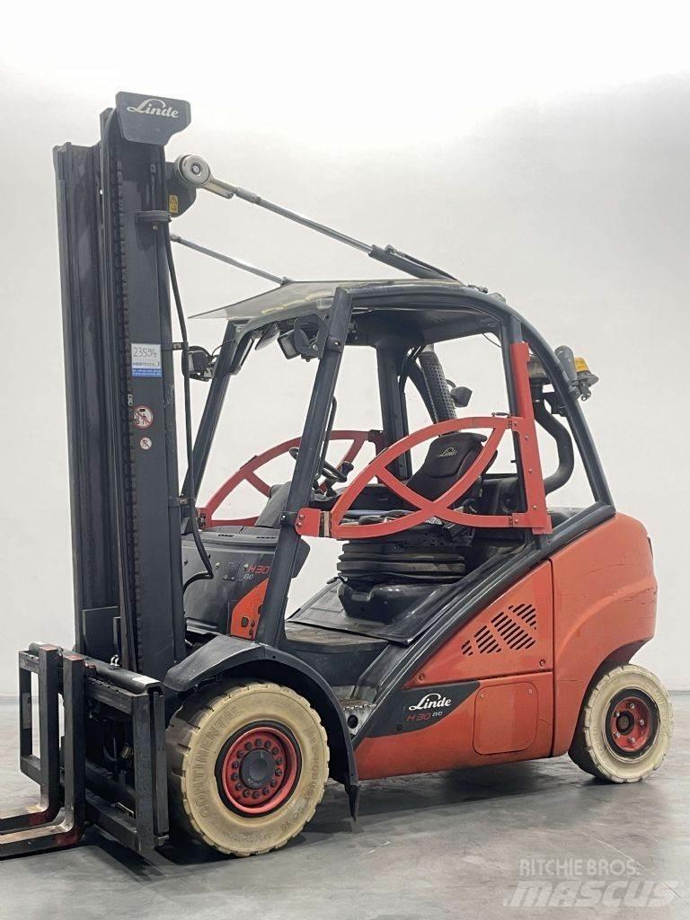 Linde H30D-02-393 Dízel targoncák