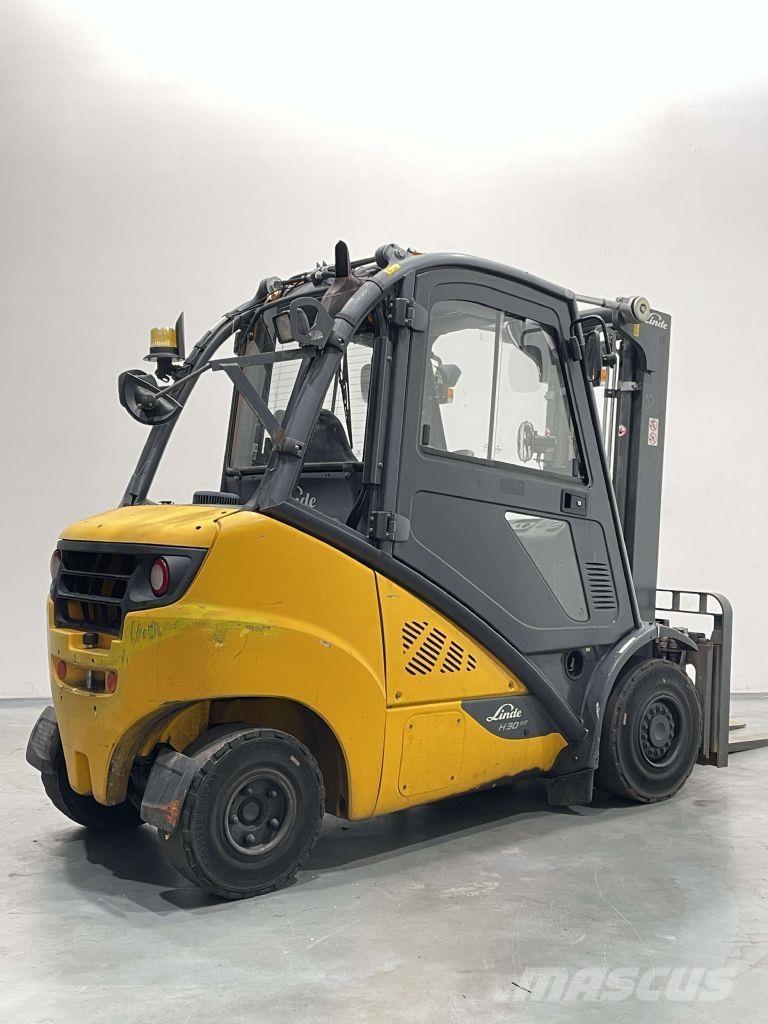 Linde H30D-02-393 Dízel targoncák
