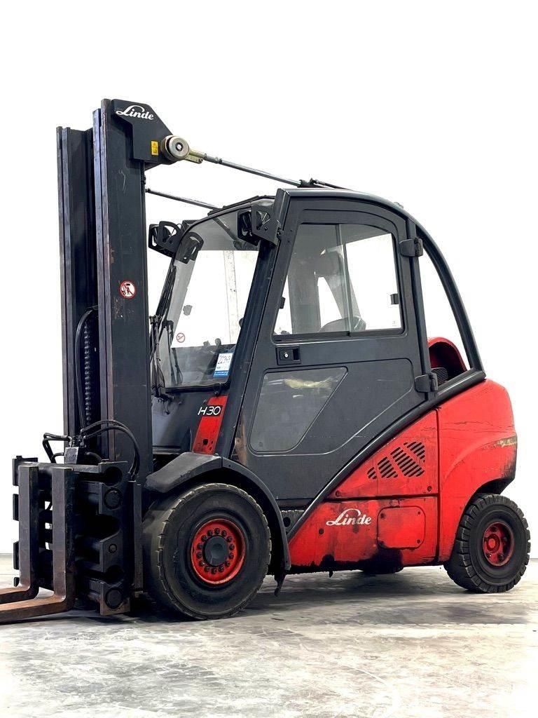 Linde H30T-393 Gázüzemű targoncák