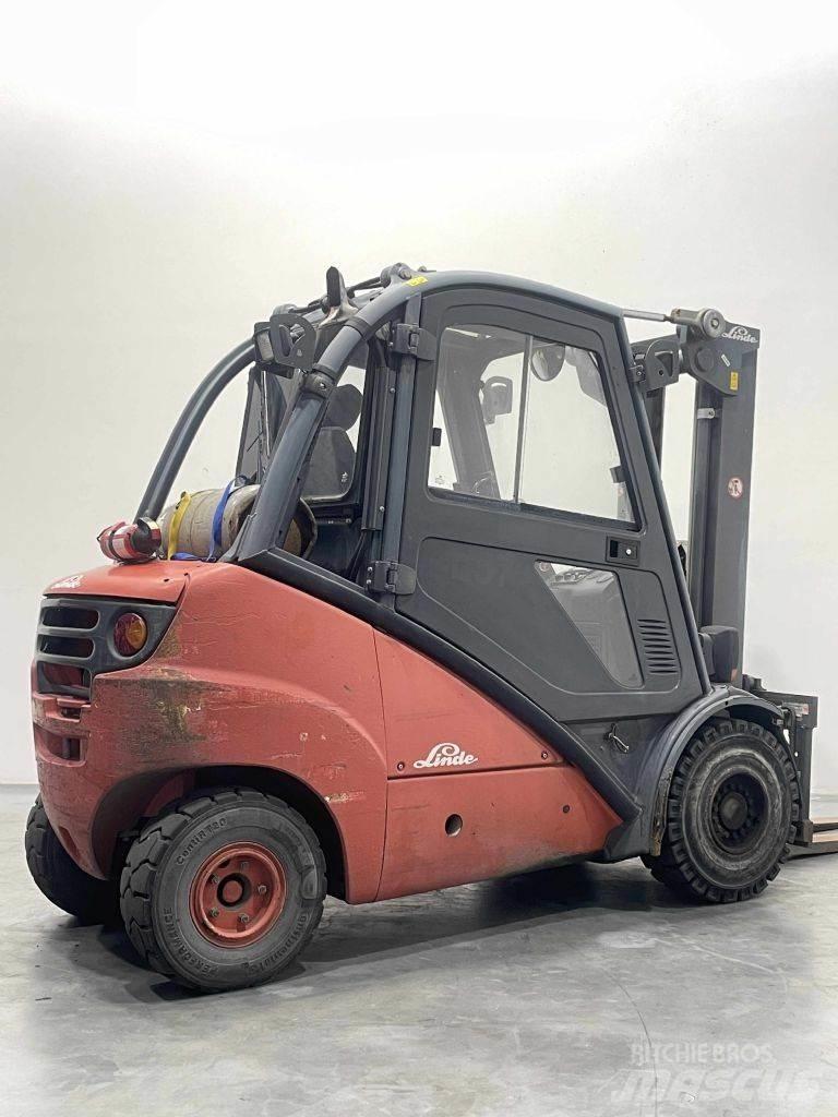 Linde H30T-393 Gázüzemű targoncák