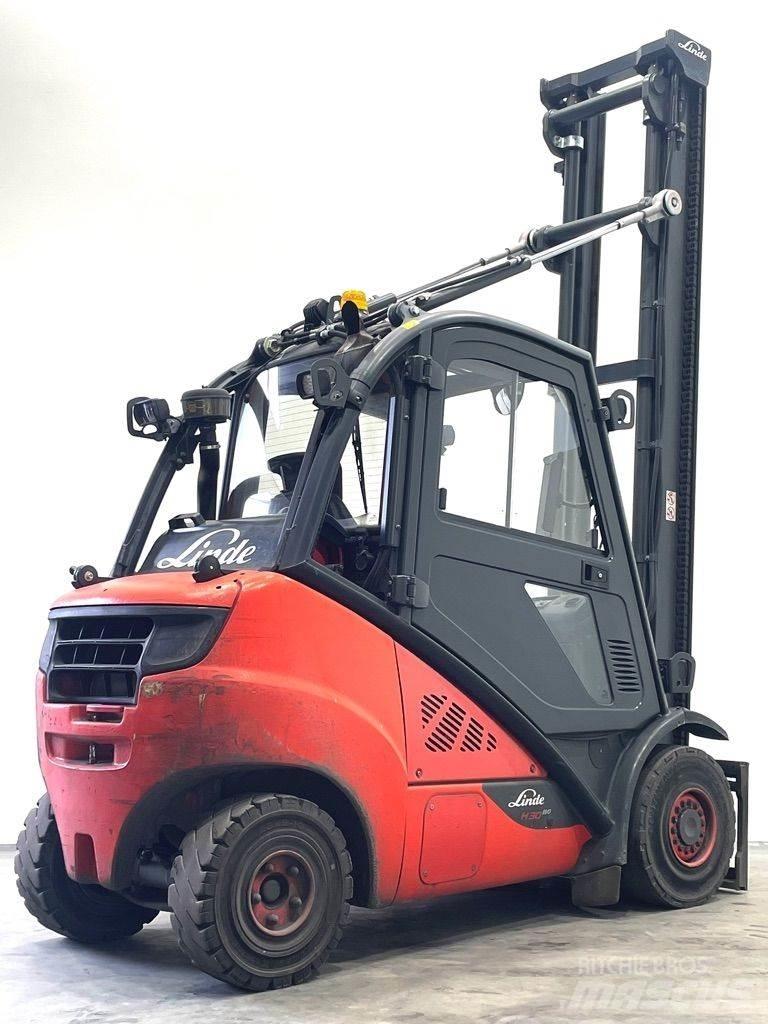 Linde H30T-393-EVO Gázüzemű targoncák