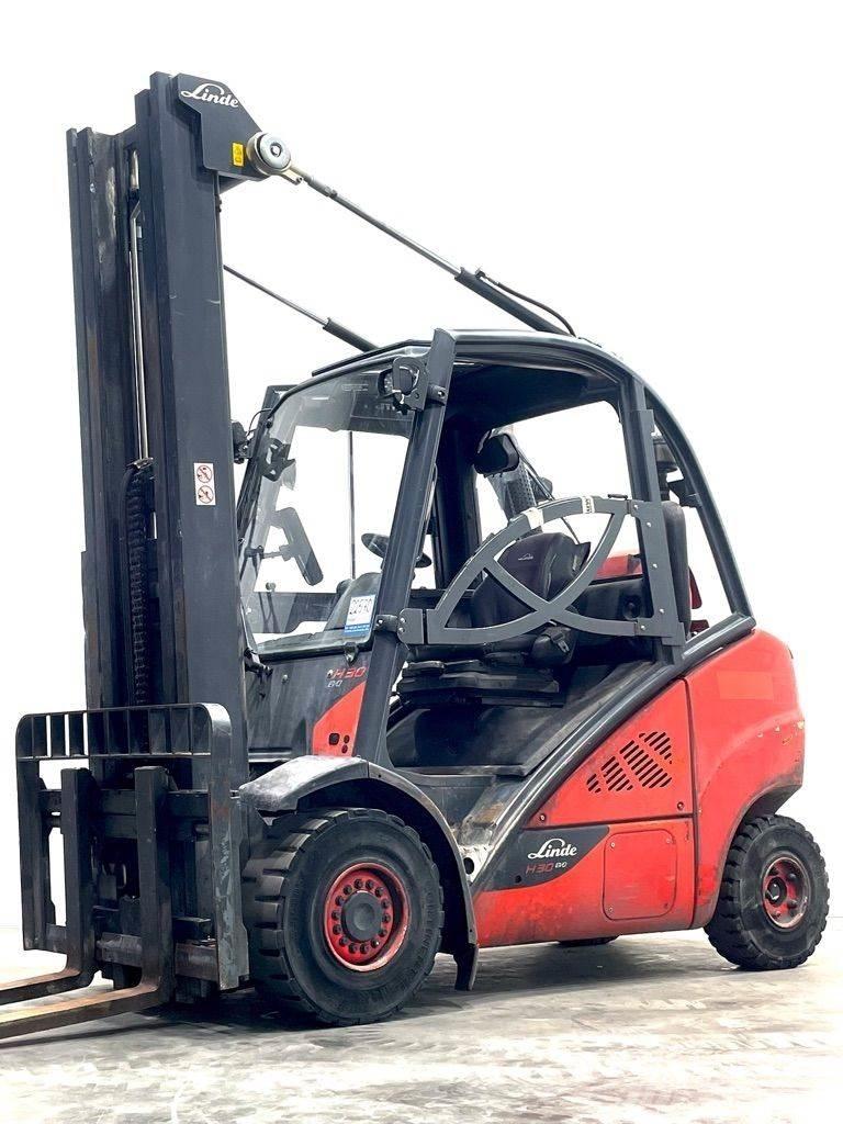 Linde H30T-393-EVO Gázüzemű targoncák
