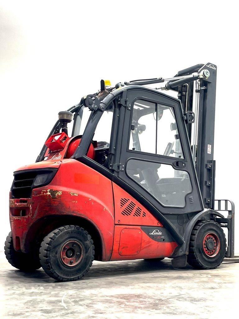 Linde H30T-393-EVO Gázüzemű targoncák
