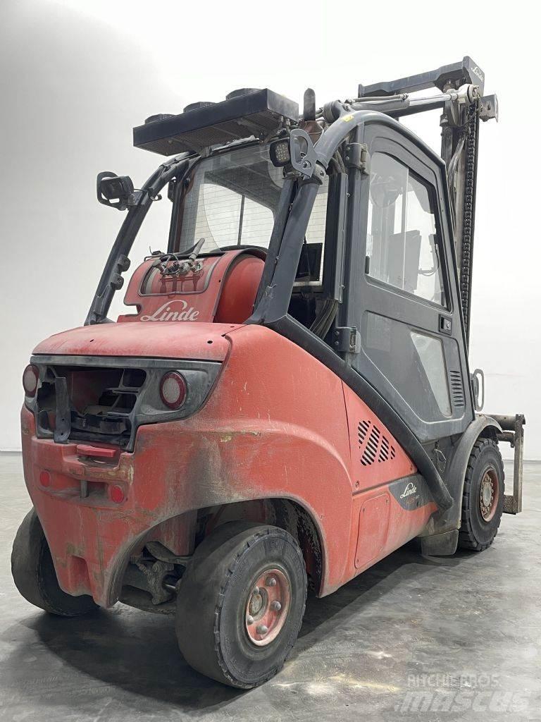Linde H35T-02-393 Gázüzemű targoncák