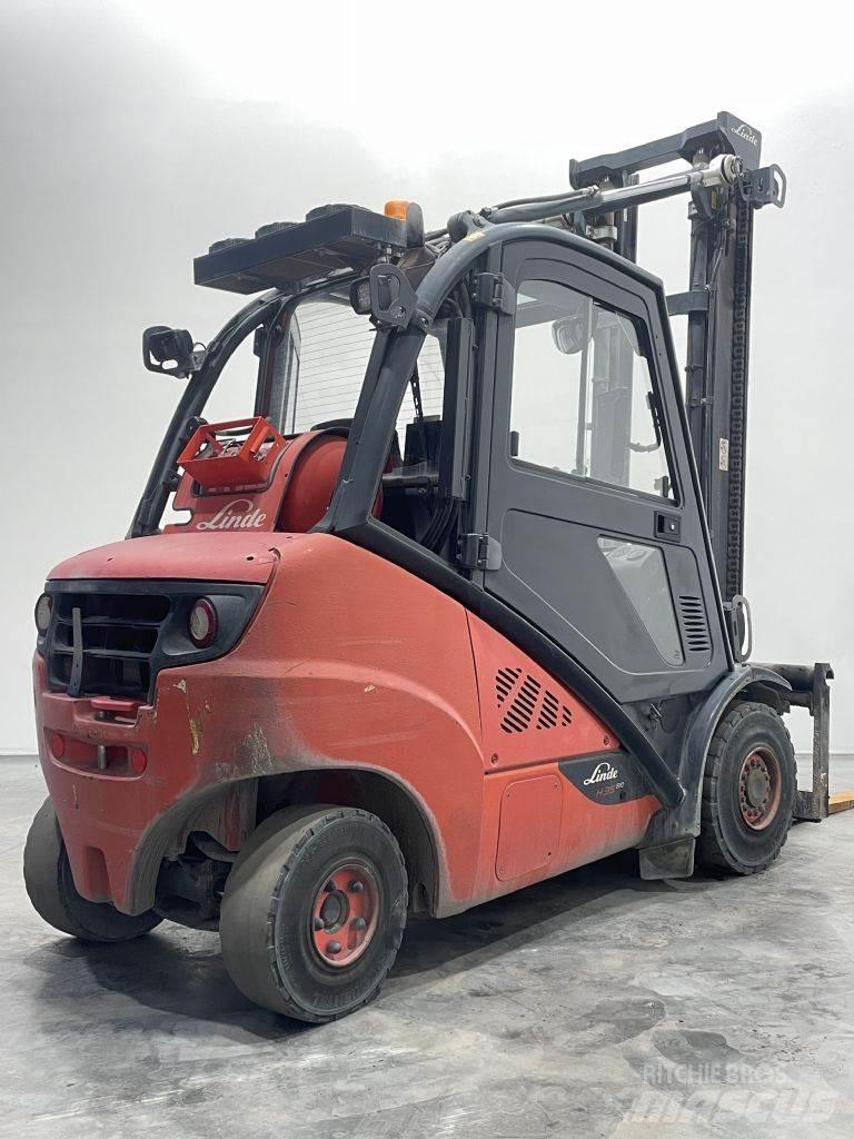 Linde H35T-02-393 Gázüzemű targoncák
