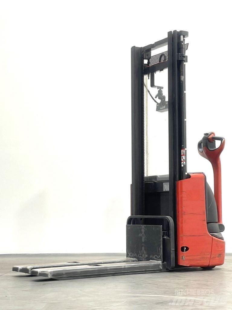 Linde L12 Gyalogkíséretű targonca