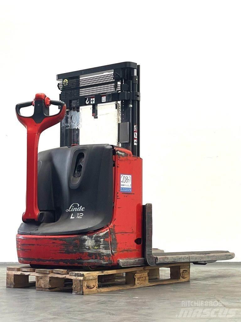 Linde L12-1172 Gyalogkíséretű targonca