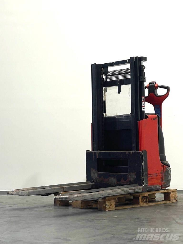 Linde L12-1172 Gyalogkíséretű targonca