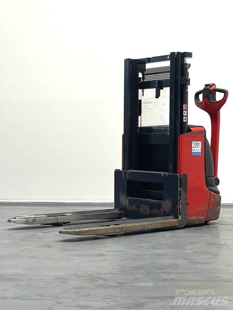 Linde L12-1172 Gyalogkíséretű targonca