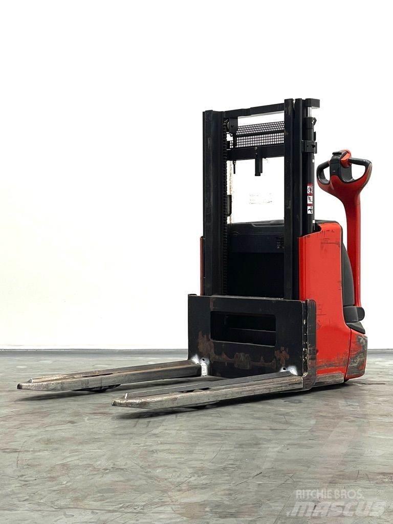 Linde L12-1172 Gyalogkíséretű targonca
