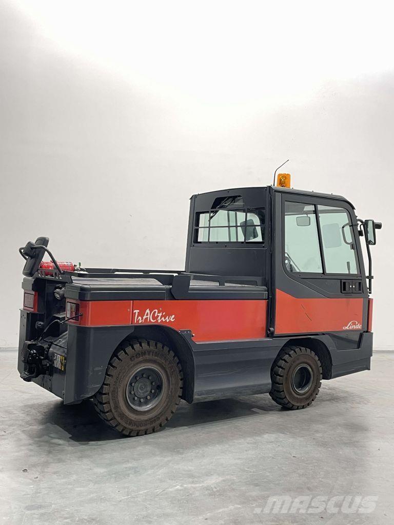 Linde P250-127 Vontatótargonca